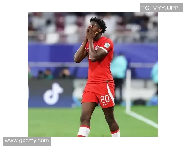 足球场上的爆发时刻:盘点那些令人震惊的球星怒火瞬间